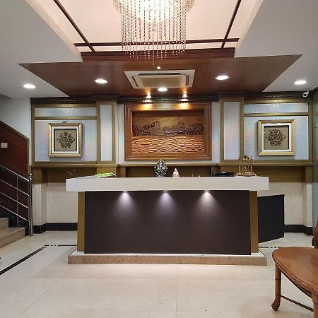 Hotel Subhalakshmi Palace Karaikkudi Exteriör bild