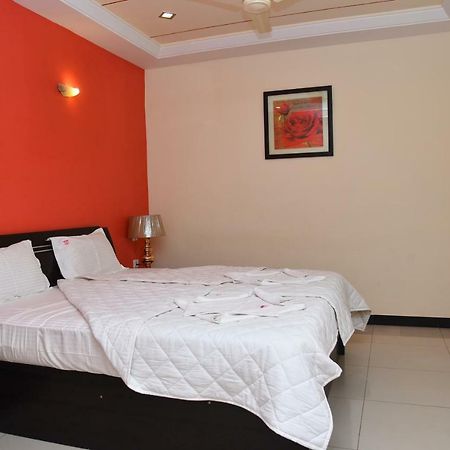 Hotel Subhalakshmi Palace Karaikkudi Exteriör bild
