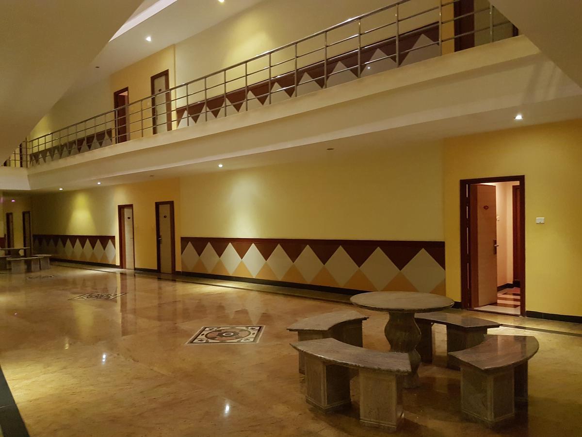 Hotel Subhalakshmi Palace Karaikkudi Exteriör bild