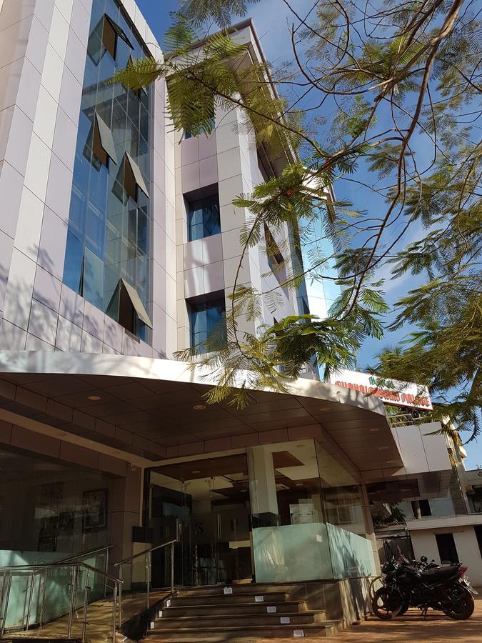 Hotel Subhalakshmi Palace Karaikkudi Exteriör bild
