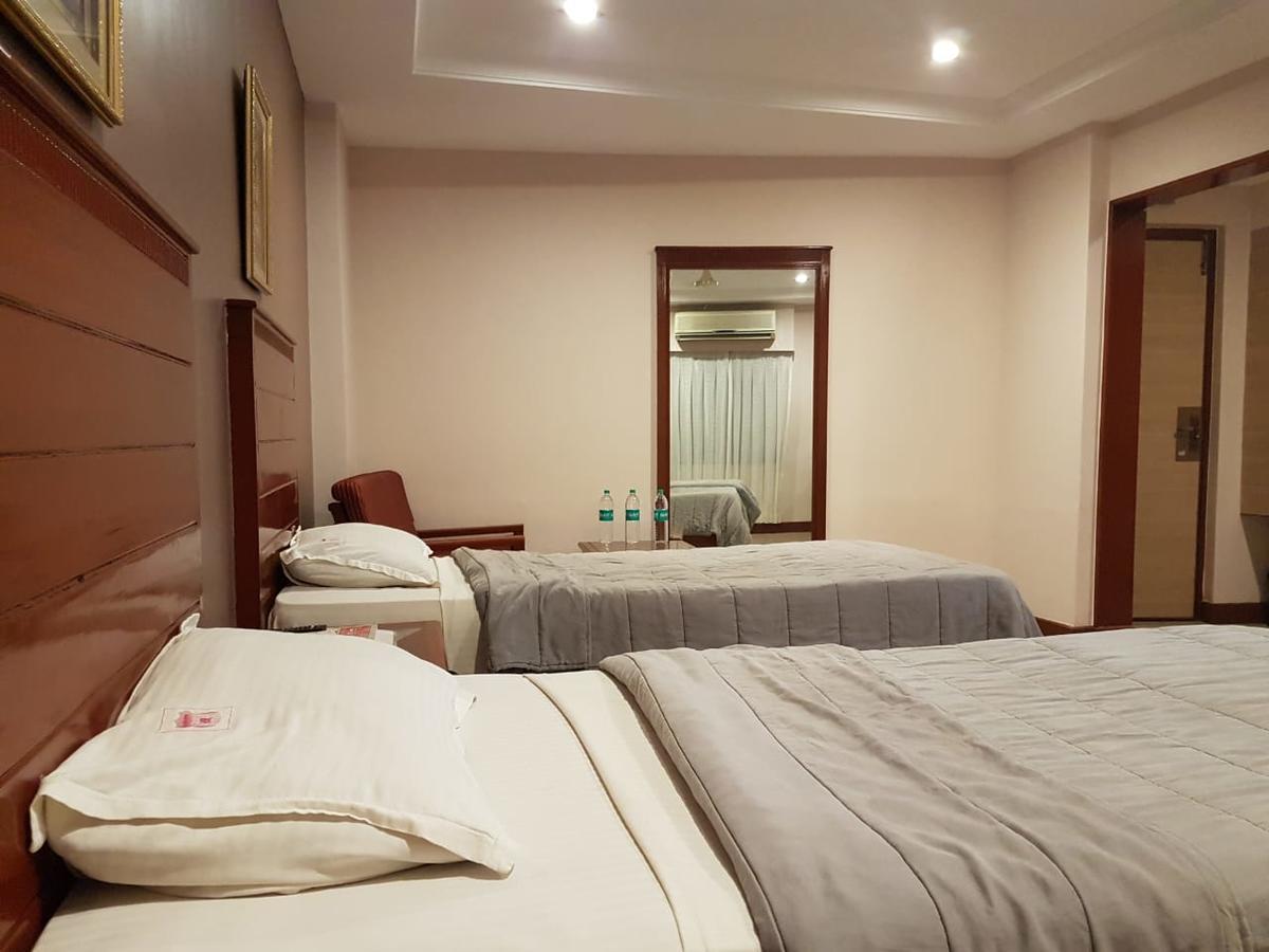 Hotel Subhalakshmi Palace Karaikkudi Exteriör bild