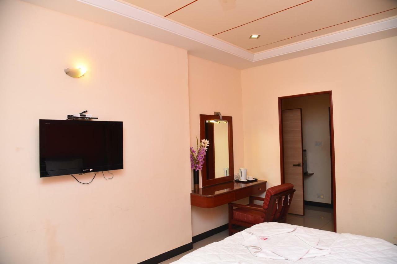 Hotel Subhalakshmi Palace Karaikkudi Exteriör bild