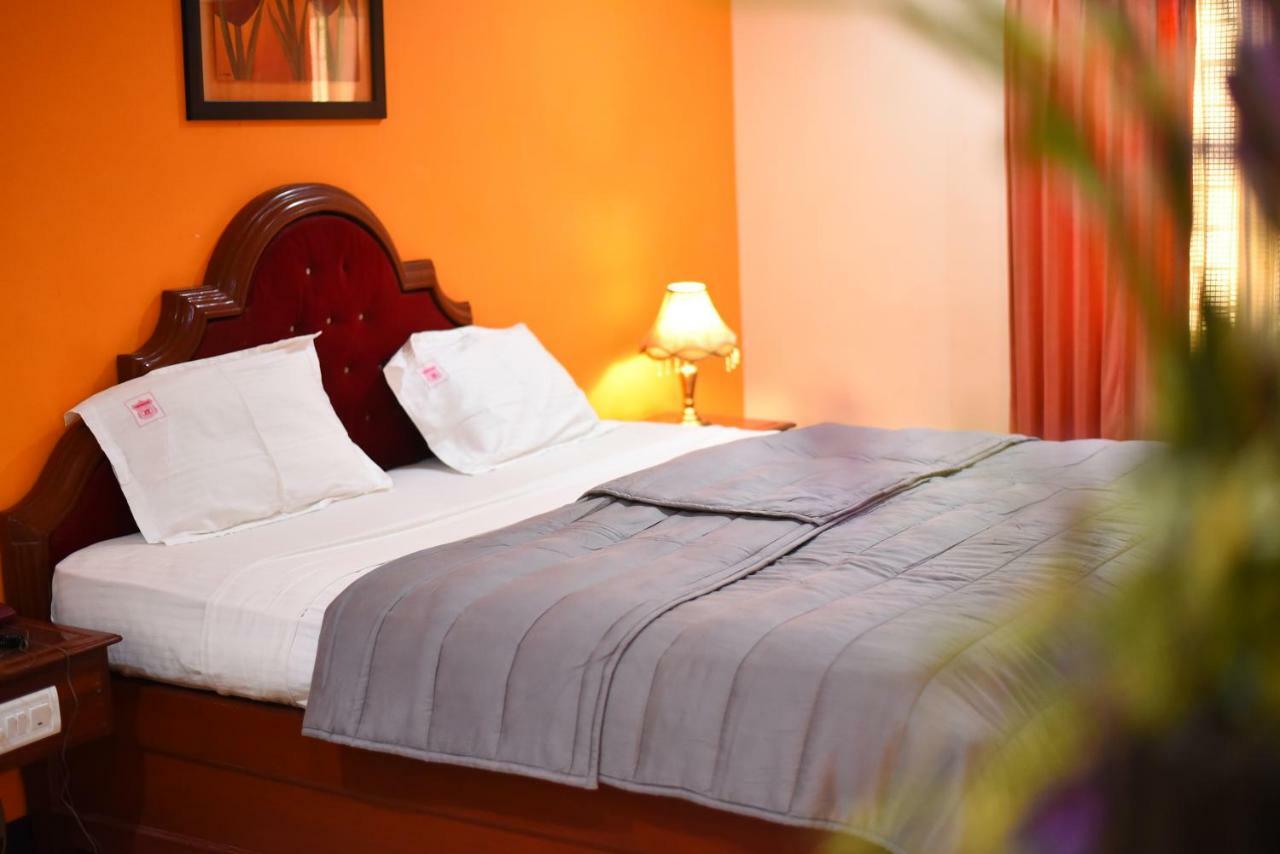Hotel Subhalakshmi Palace Karaikkudi Exteriör bild